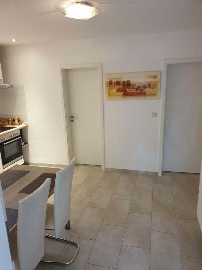 Wohnung, Zimmer In Frankfurt Flughafen Zu Vermieten Mörfelden-Walldorf Extérieur photo